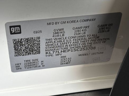 Used 2025 Chevrolet Trax LT FWD image 27