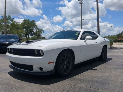 Used 2020 Dodge Challenger GT w/ Driver Convenience Group RWD image 9