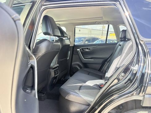 Used 2021 Toyota RAV4 Limited AWD/4WD image 15