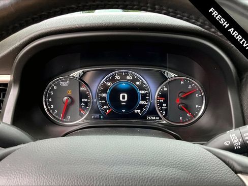 Used 2019 GMC Acadia Denali w/ Technology Package FWD image 13