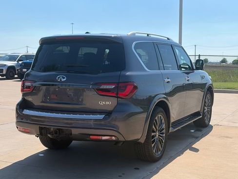 Used 2024 INFINITI QX80 Sensory AWD/4WD image 9