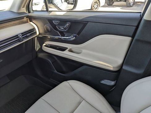 Used 2025 Lincoln Corsair Reserve w/ Rear Removable Package Tray image 19