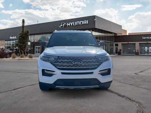 Used 2023 Ford Explorer Limited image 8