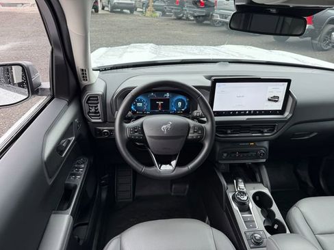 Used 2025 Ford Bronco Sport Badlands image 6