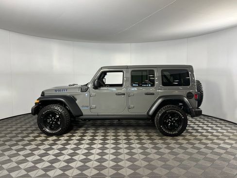 Used 2023 Jeep Wrangler Unlimited image 10