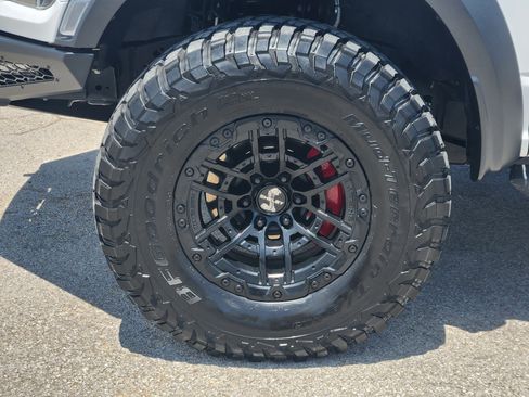 Used 2021 Ford F150 Raptor w/ Equipment Group 801A High AWD/4WD image 10