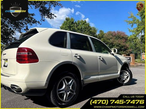 Used 2009 Porsche Cayenne image 8