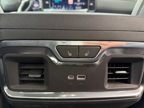 Used 2023 Chevrolet Silverado 1500 LTZ w/ LTZ Premium Package image 32