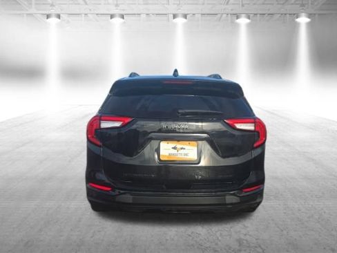 Used 2022 GMC Terrain SLE w/ Driver Convenience Package image 10