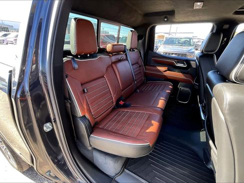 Used 2024 GMC Sierra 1500 Denali Ultimate image 18