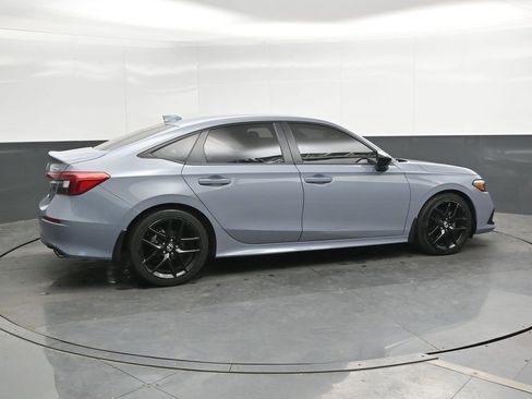 Used 2024 Honda Civic Sport image 3