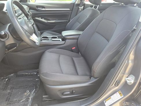 Used 2023 Nissan Altima 2.5 SV FWD image 18
