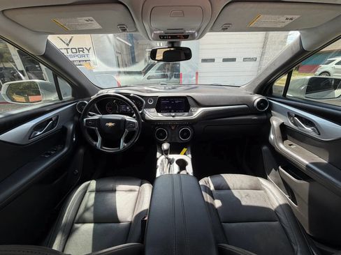 Used 2020 Chevrolet Blazer LT FWD image 11