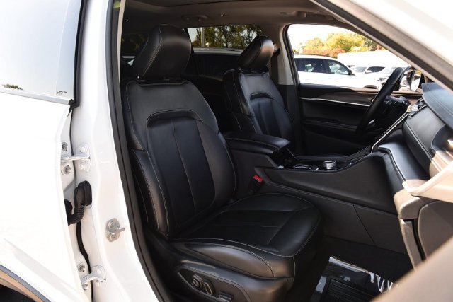 Used 2021 Jeep Grand Cherokee L Limited AWD/4WD image 23