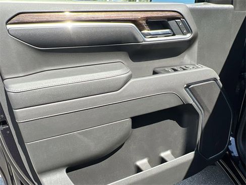 New 2026 GMC Sierra 1500 Elevation w/ LPO, Elevation Black Package image 10