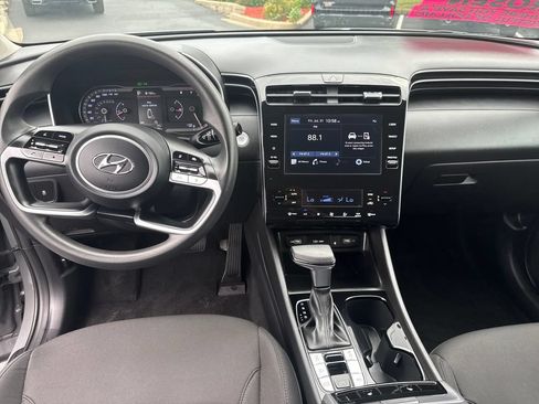 Certified 2024 Hyundai Tucson SEL AWD/4WD image 22