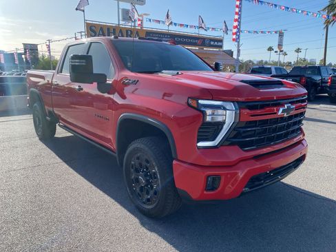 Used 2024 Chevrolet Silverado 3500 LTZ w/ LTZ Plus Package image 3