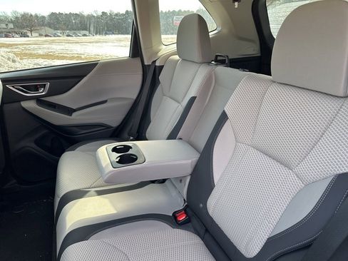Used 2023 Subaru Forester Premium image 12