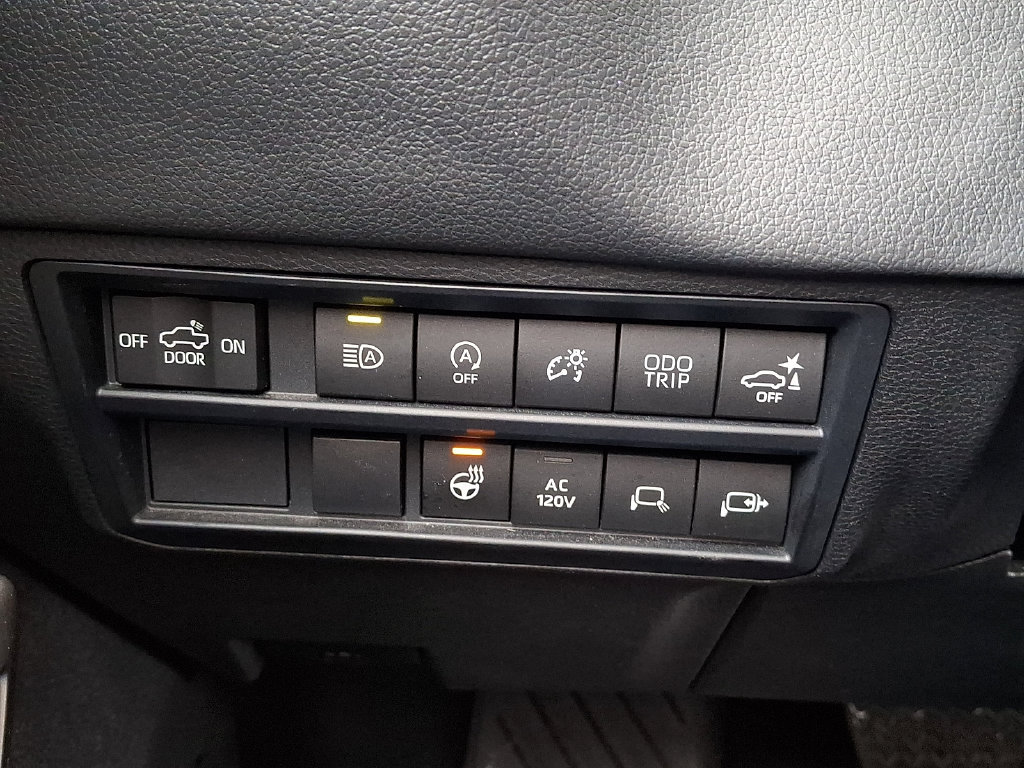 Used 2022 Toyota Tundra Limited AWD/4WD image 24