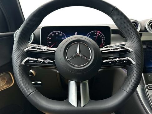 Certified 2025 Mercedes-Benz GLC 350e 4MATIC image 20