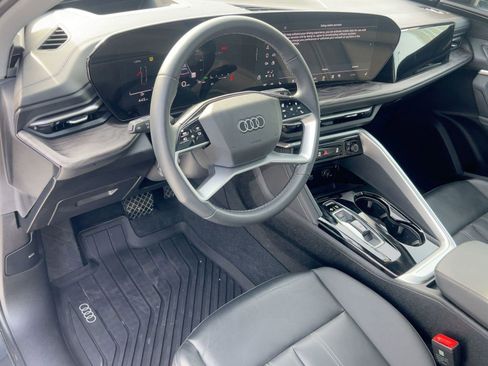 Certified 2025 Audi Q5 Premium Plus w/ Premium Plus image 4