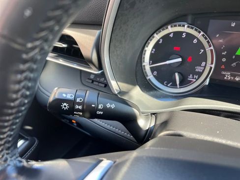 Used 2022 Toyota Highlander Limited image 31