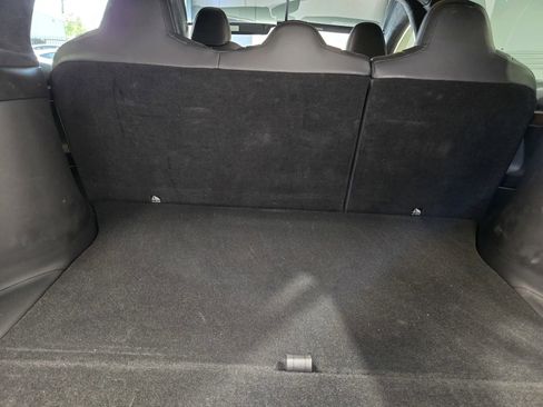 Used 2020 Tesla Model X Long Range image 9