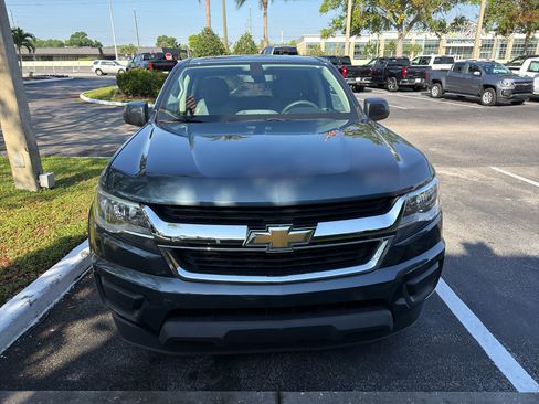Used 2019 Chevrolet Colorado W/T w/ WT Convenience Package image 2