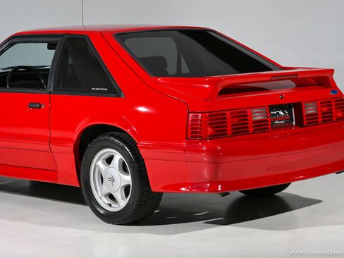 Used 1991 Ford Mustang GT RWD image 21