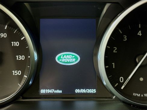 Used 2018 Land Rover Range Rover Evoque SE image 12