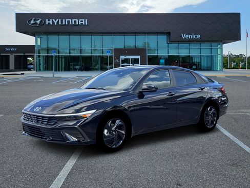 New 2026 Hyundai Elantra Sport FWD image 2