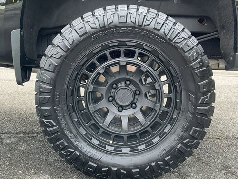 Used 2024 Chevrolet Silverado 1500 Custom Trail Boss w/ Midnight Edition AWD/4WD image 11