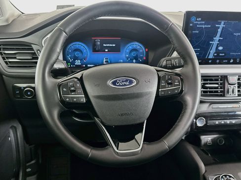 Used 2025 Ford Escape Platinum AWD/4WD image 18