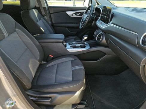 Used 2025 Chevrolet Blazer LT image 29