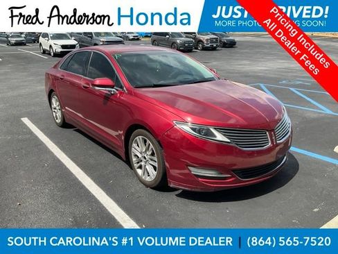 Used 2016 Lincoln MKZ FWD image 1