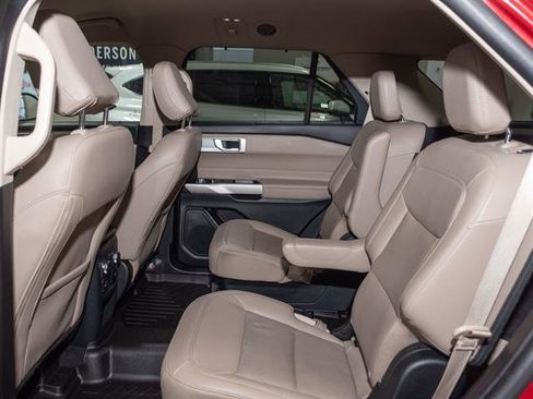 Used 2021 Ford Explorer Limited w/ Equipment Group 301A image 16