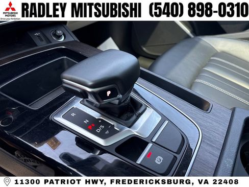 Used 2023 Audi Q5 2.0T Premium w/ Convenience Package AWD/4WD image 11
