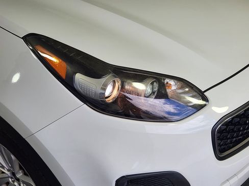 Used 2019 Kia Sportage LX w/ Option Group 017 FWD image 10