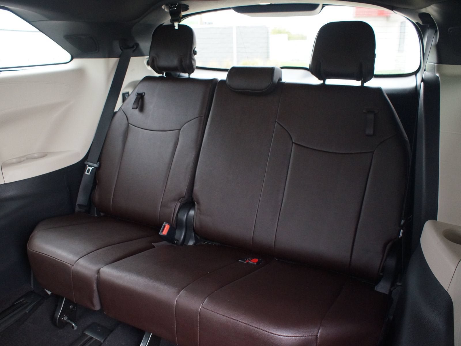 Used 2021 Toyota Sienna Platinum w/ Outdoor Package (TMS) AWD/4WD image 18