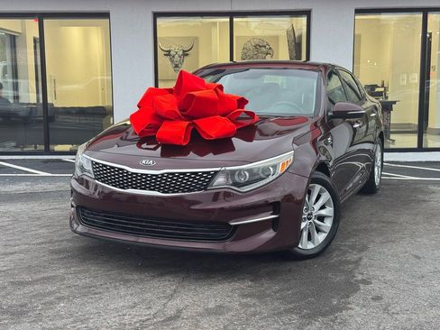 Used 2017 Kia Optima EX image 1