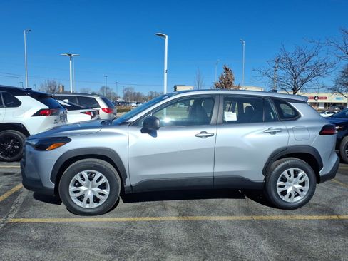 Used 2026 Toyota Corolla Cross L image 4