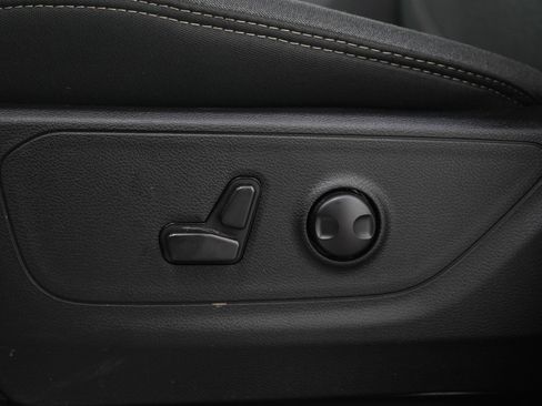 Used 2023 RAM 1500 Big Horn AWD/4WD image 27