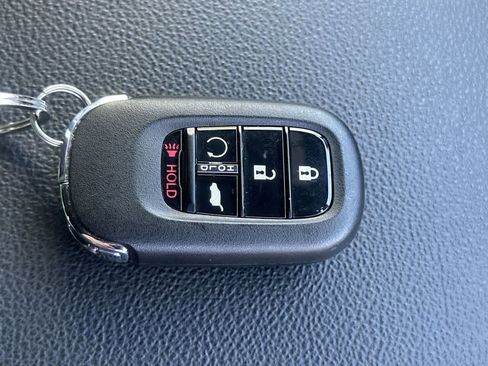 Used 2025 Honda CR-V Sport-L image 28