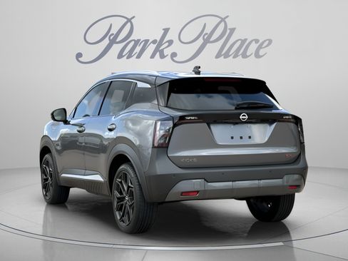 Used 2025 Nissan Kicks SR FWD image 4