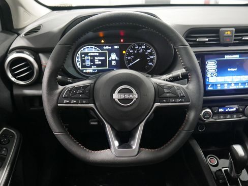 New 2025 Nissan Versa SR w/ Trunk Package image 20