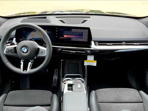 New 2025 BMW X1 xDrive28i w/ Technology Package image 5