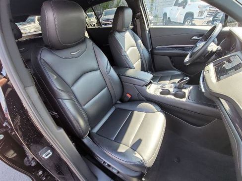 Used 2023 Cadillac XT4 Luxury w/ Cold Weather Package image 26