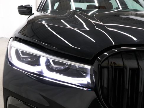 Used 2022 BMW 750i xDrive w/ Luxury Rear Seating Package image 54