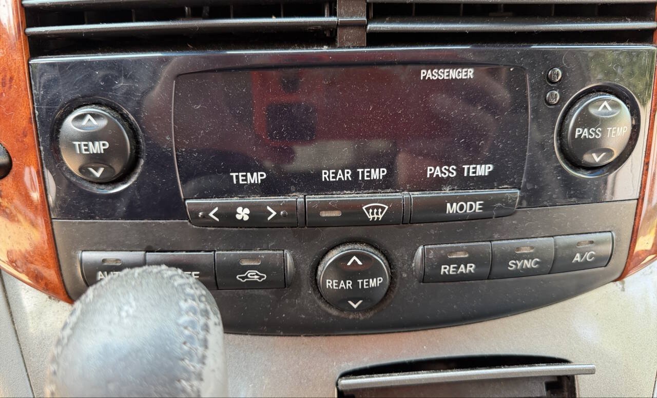 Used 2006 Toyota Sienna XLE FWD image 37
