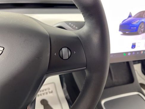 Used 2023 Tesla Model 3 Standard Range image 21